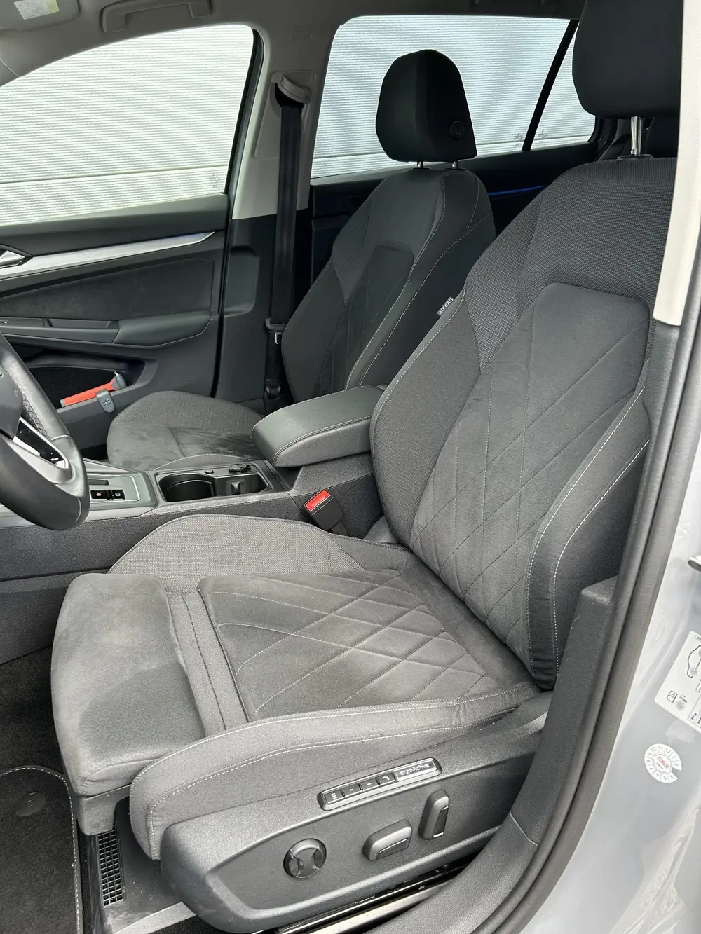 Volkswagen Golf Variant 1.0 eTSI Life Business 110 PK | Auto uit 2023, foto 9