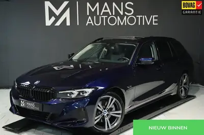 BMW 3-Serie Touring 320e / PANODAK / KEYLESS / CAMERA / CARP uit 2022