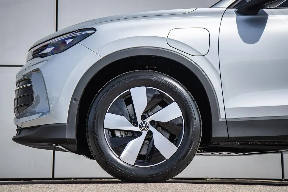 Volkswagen Tiguan 1.5 eHybrid 204pk Limited Edition | Trekha uit 2026, foto 12