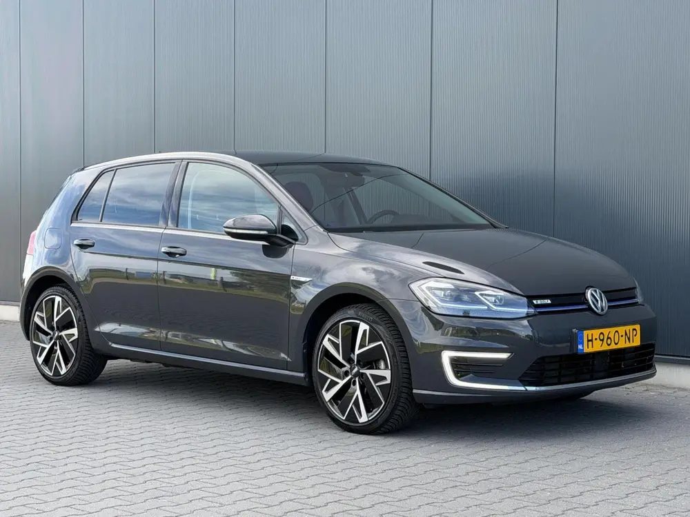 Volkswagen E-Golf E-DITION Led - Adaptive - Warmtepomp - Nav uit 2020, foto 10