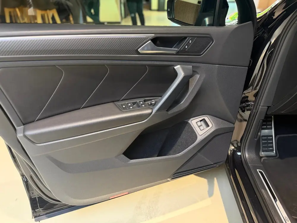 Volkswagen Tiguan 1.4 TSI eHybrid R-Line |Pano|Leder|360|Mat uit 2022, foto 16