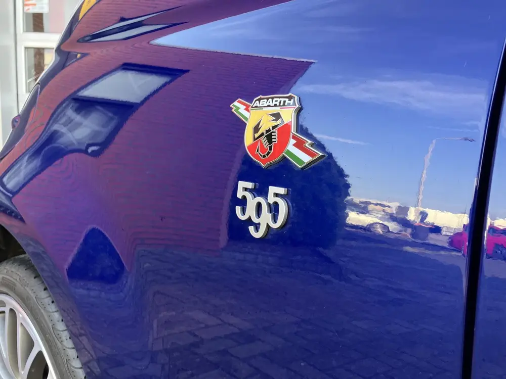 Abarth 595 1.4 T-Jet 595 107kW uit 2021, foto 8