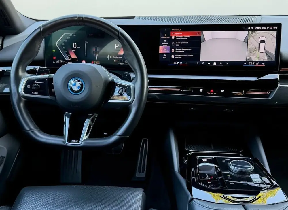 BMW 5-Serie Touring 530e, M sport PRO, ALLE OPTIES, panorama uit 2024, foto 2