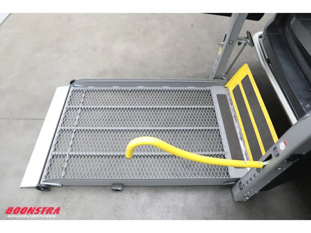 Volkswagen Crafter 2.0 TDI Rolstoellift Taxi-klaar! Tribus C uit 2022, foto 11
