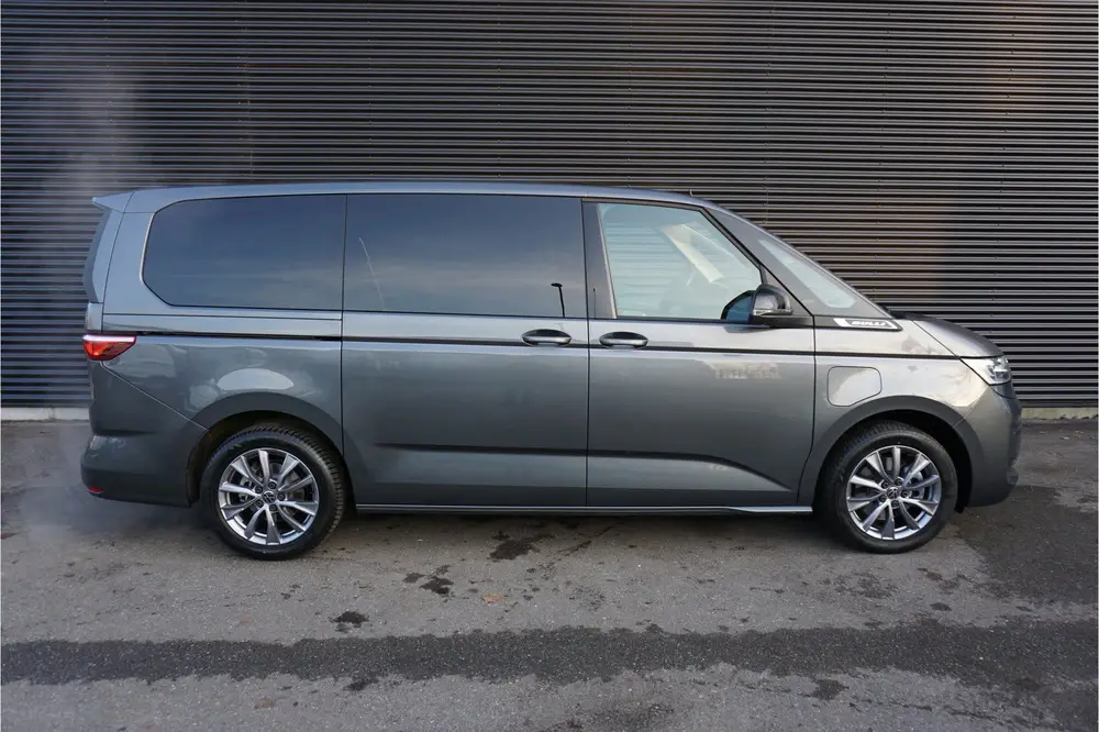 Volkswagen Multivan 1.4 PHEV 218pk L2 Bulli Edition 7 Persoo uit 2024, foto 12