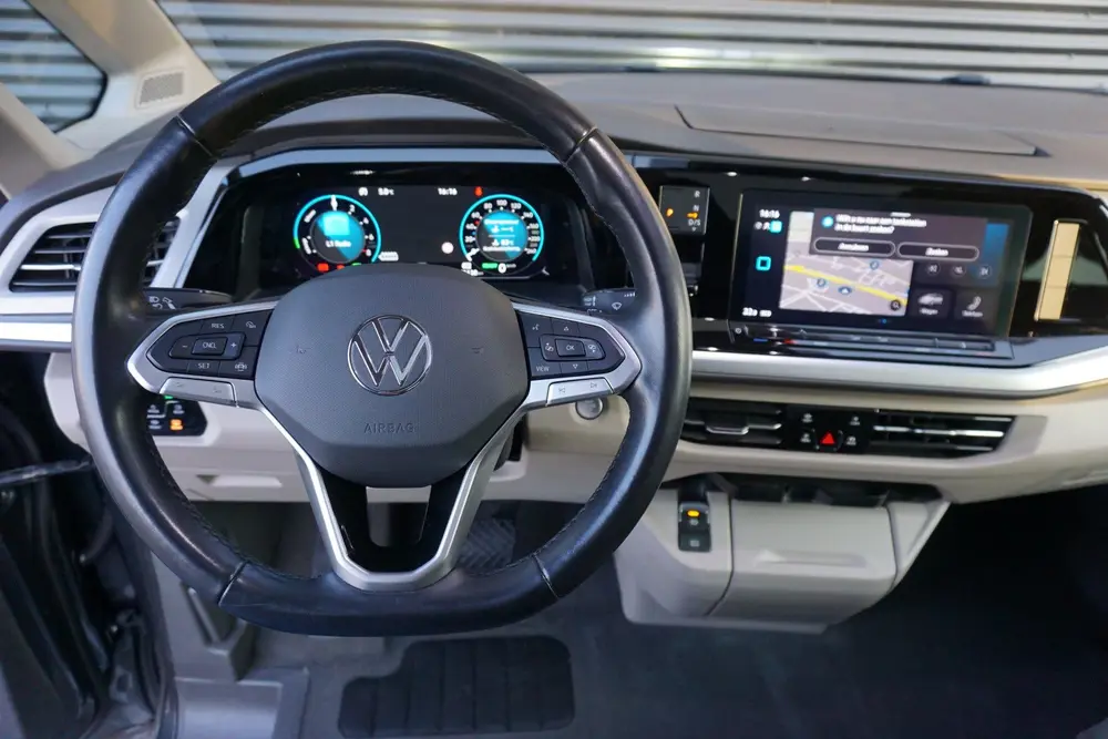 Volkswagen Multivan 1.4 PHEV 218pk L2 Bulli Edition 7 Persoo uit 2024, foto 2