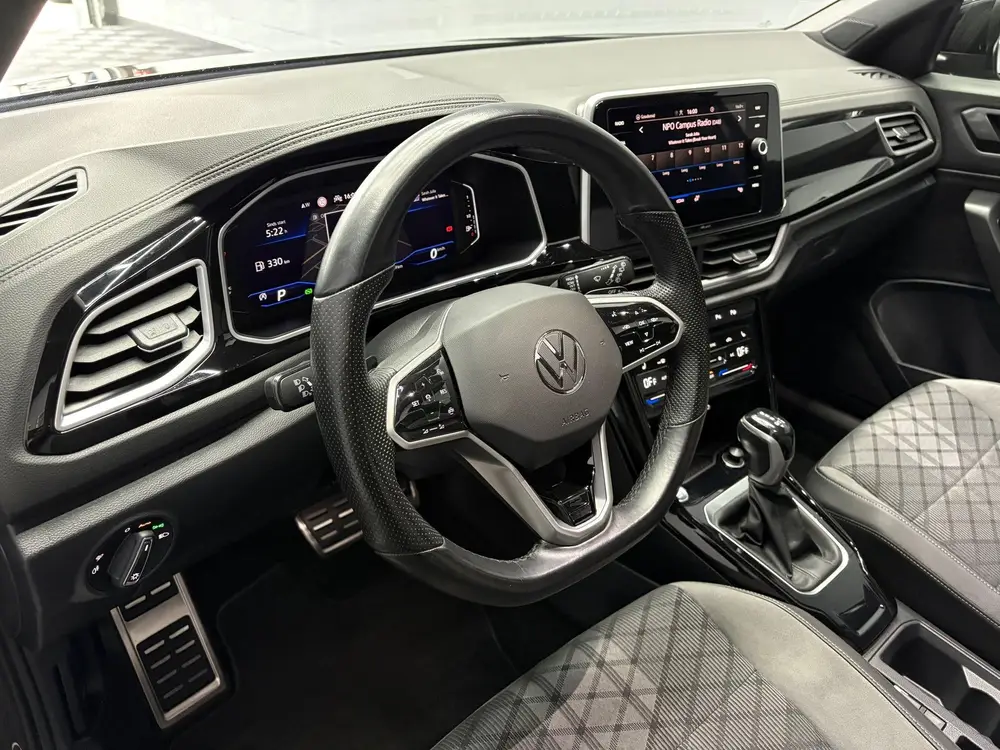 Volkswagen T-Roc 1.5 TSI R-Line Pano uit 2022, foto 5