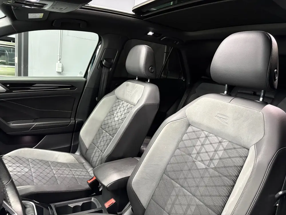 Volkswagen T-Roc 1.5 TSI R-Line Pano uit 2022, foto 6
