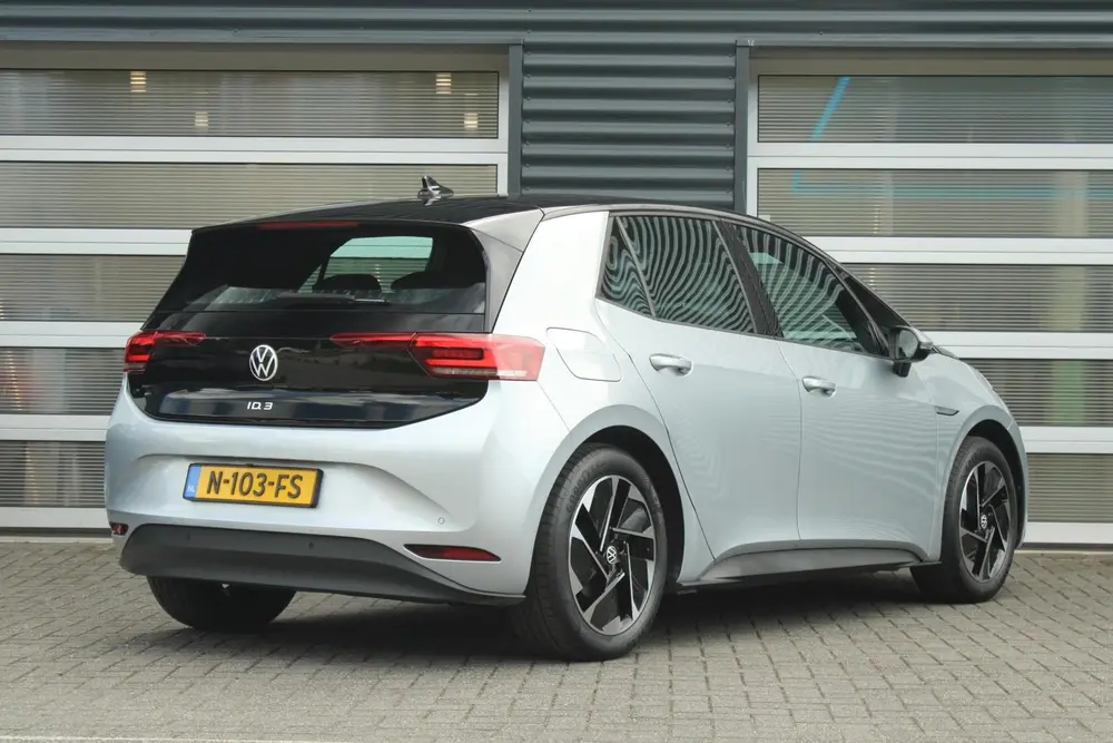 Volkswagen ID.3 204pk Life 58 kWh Pro Performance | Steunhaa uit 2020, foto 2