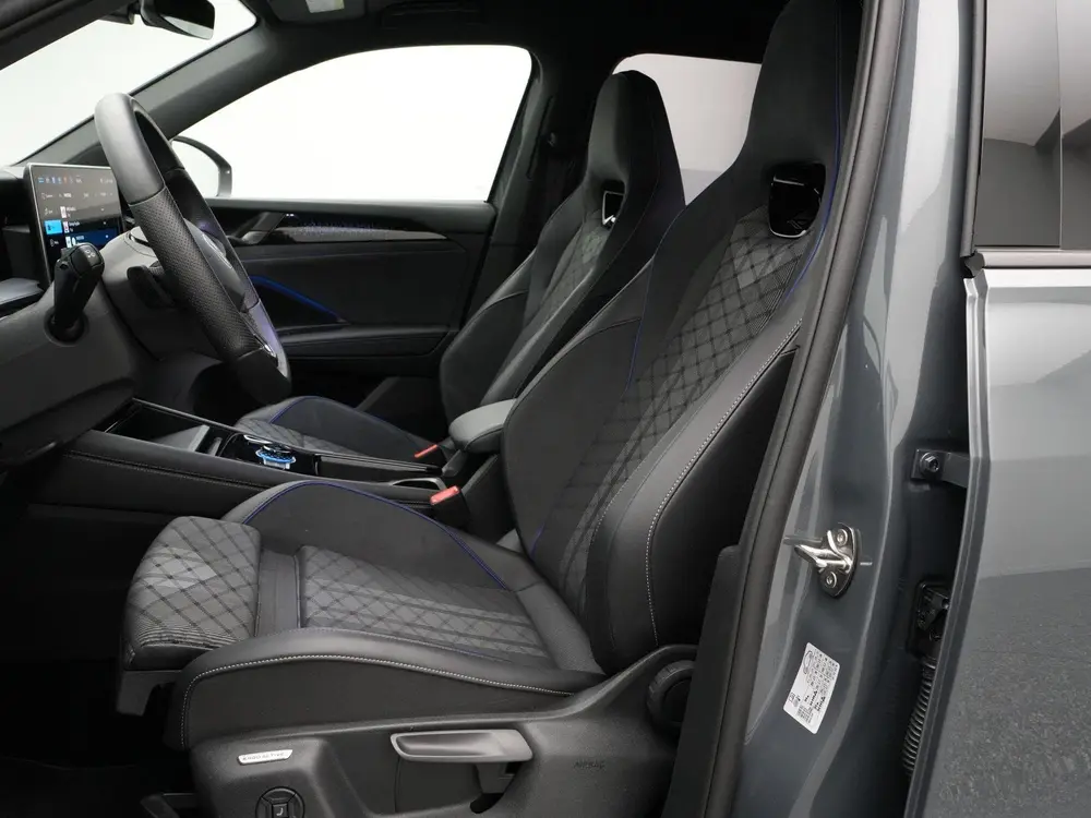 Volkswagen Tayron R-Line 1.5 eHybrid 204 PK | LED Plus | DCC uit 2025, foto 11