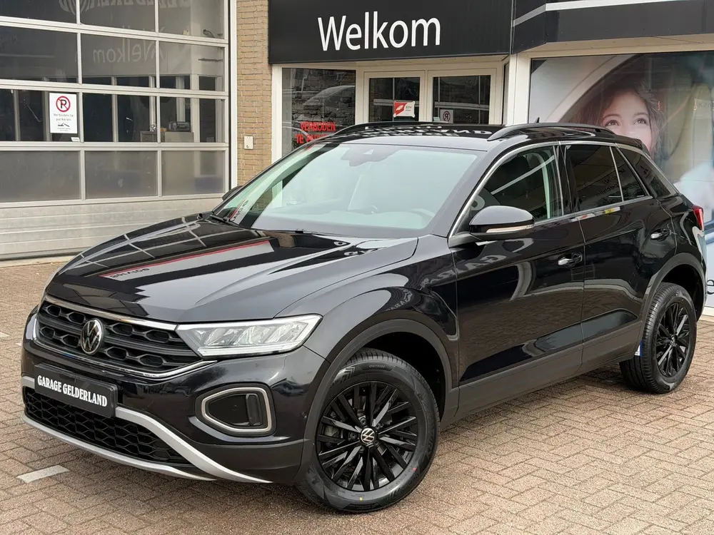 Volkswagen T-Roc 1.5 TSI Night Edition | Full-Led | Navi | C uit 2024, foto 2