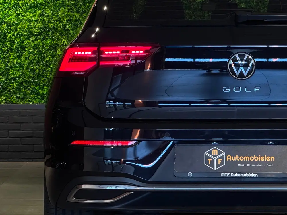 Volkswagen GOLF 1.5 eTSI 150 PK 1st ed. |PANO|MATRIX|MASSAGE uit 2020, foto 18