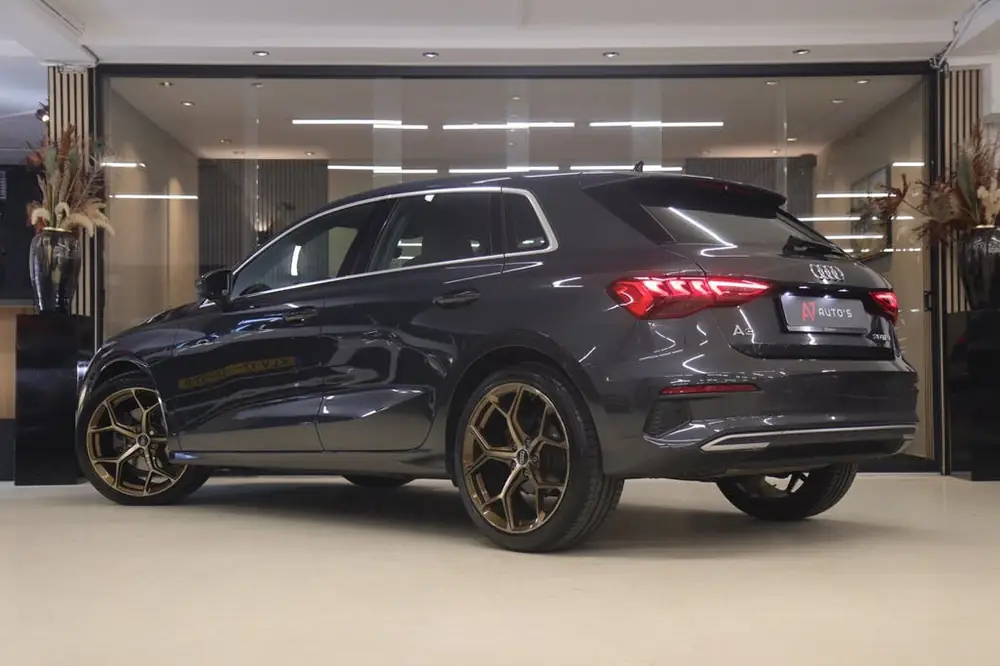 Audi A3 Sportback 30 TFSI Business edition NAP /CARPLAY/ACC/ uit 2021, foto 2