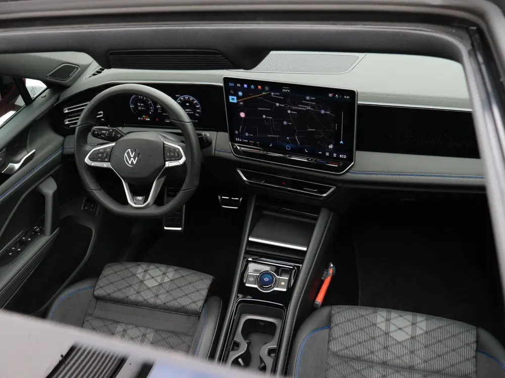 Volkswagen Tiguan 1.5 eHybrid 272pk R-Line Business | 1e eig uit 2024, foto 17