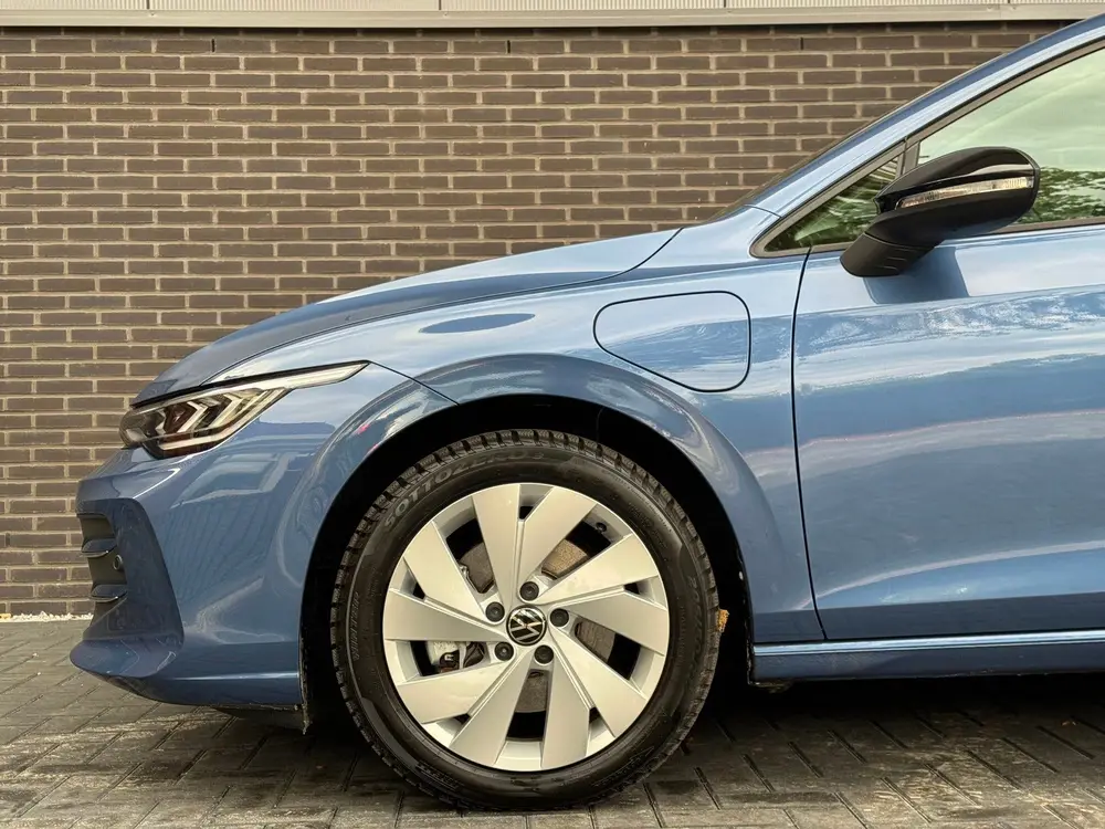 Volkswagen Golf 1.5 eHybrid Life Edition | ACC | Camera | LE uit 2025, foto 12