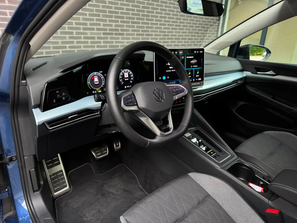 Volkswagen Golf 1.5 eHybrid Life Edition | ACC | Camera | LE uit 2025, foto 3