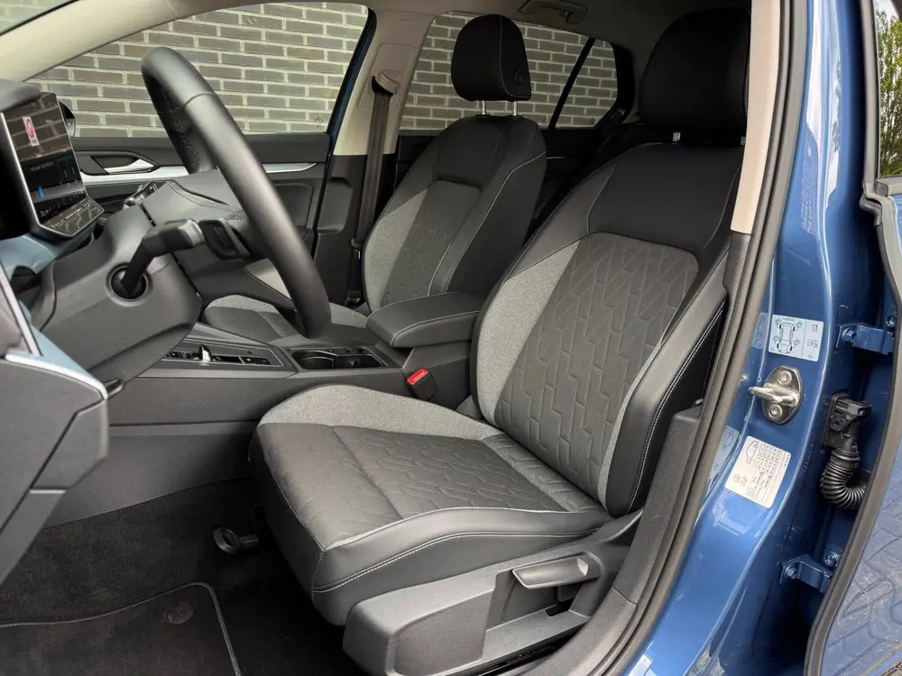 Volkswagen Golf 1.5 eHybrid Life Edition | ACC | Camera | LE uit 2025, foto 7