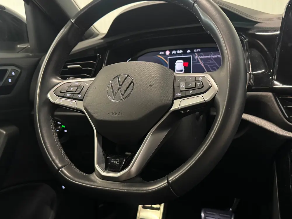 Volkswagen T-Roc 1.5 TSI R-Line Business | PANO | 3x R-LINE uit 2023, foto 15