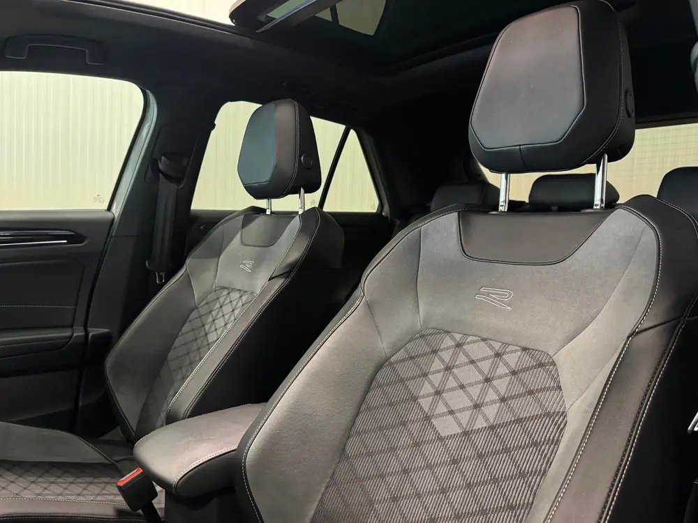 Volkswagen T-Roc 1.5 TSI R-Line Business | PANO | 3x R-LINE uit 2023, foto 4
