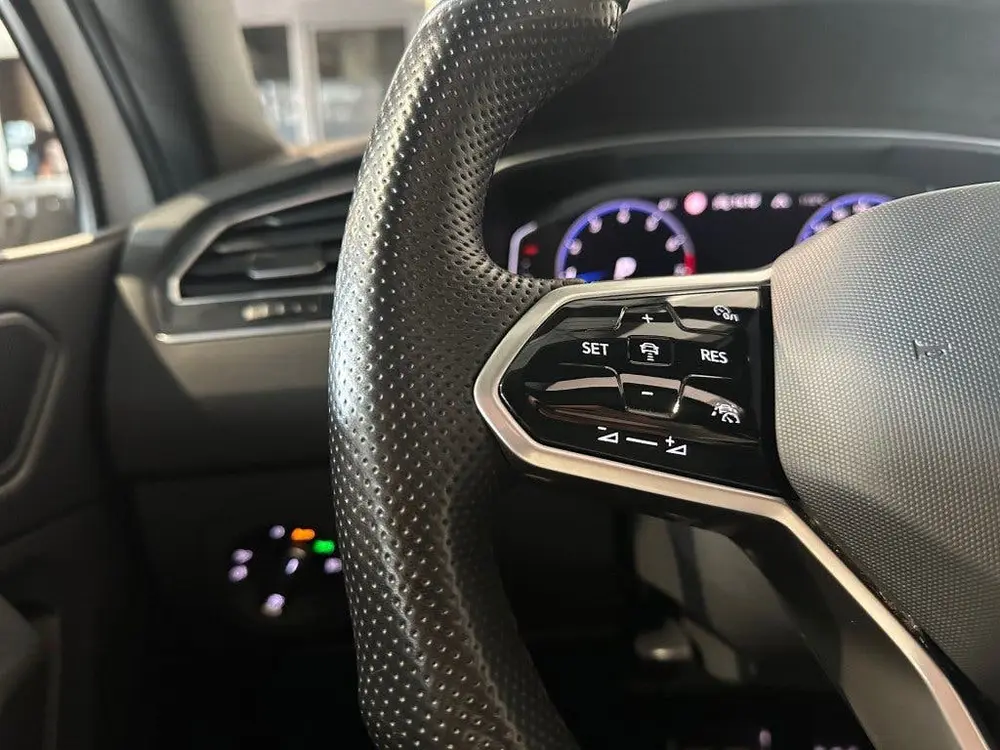 Volkswagen TIGUAN ALLSPACE 2.0 TSI 4M. HL BUS R l 7PER l HUD uit 2021, foto 19