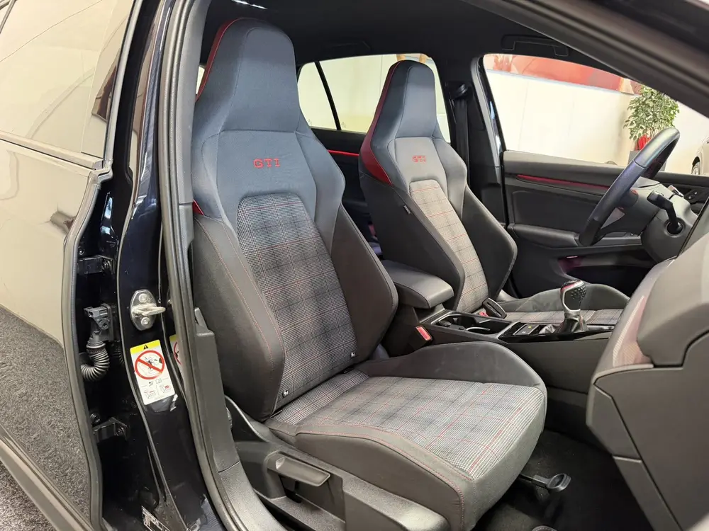 Volkswagen Golf 2.0 TSI GTI VIRTUAL COCKPIT APPLE CARPLAY/ A uit 2023, foto 12