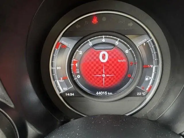 Fiat Abarth 595 1.4 T-Jet 70th Anniversary Pista. KRACHTIG uit 2019, foto 4