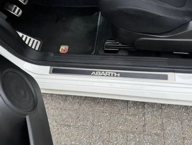 Fiat Abarth 595 1.4 T-Jet 70th Anniversary Pista. KRACHTIG uit 2019, foto 8