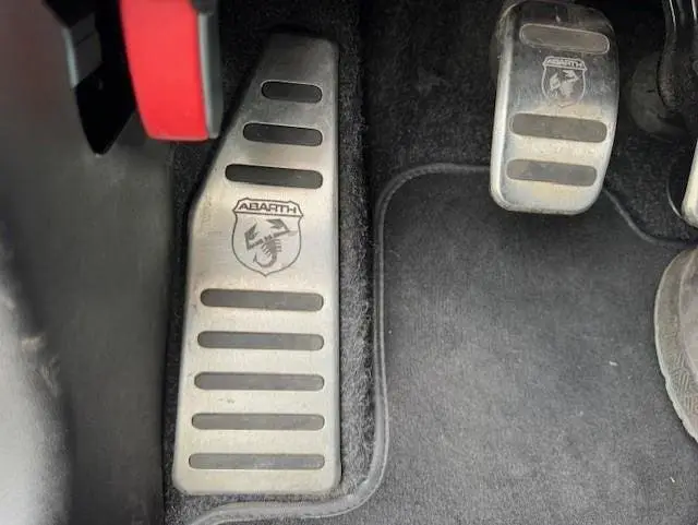 Fiat Abarth 595 1.4 T-Jet 70th Anniversary Pista. KRACHTIG uit 2019, foto 9