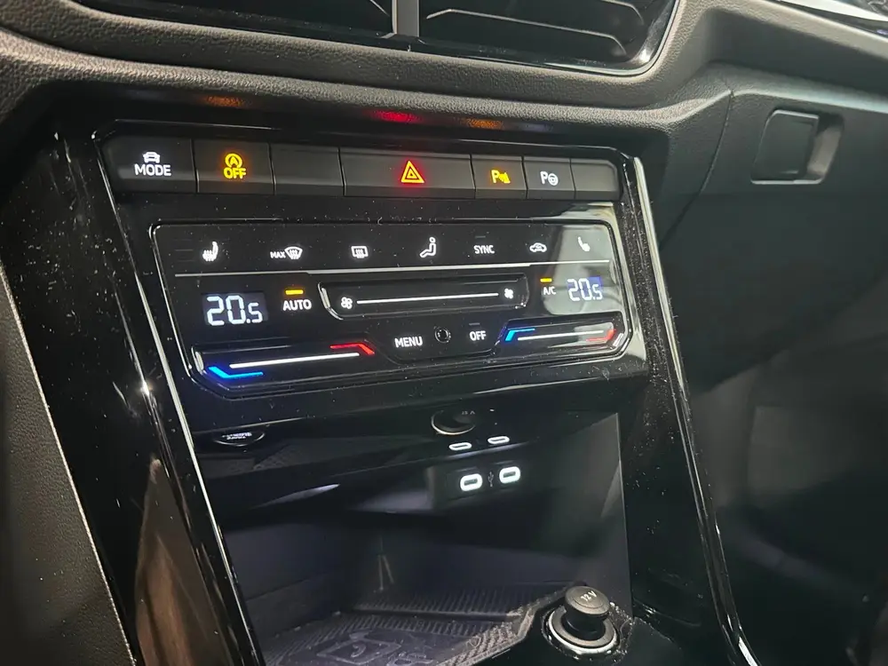 Volkswagen T-Roc 1.5 TSI R-Line Business | CAMERA | IQ DRIVE uit 2024, foto 15