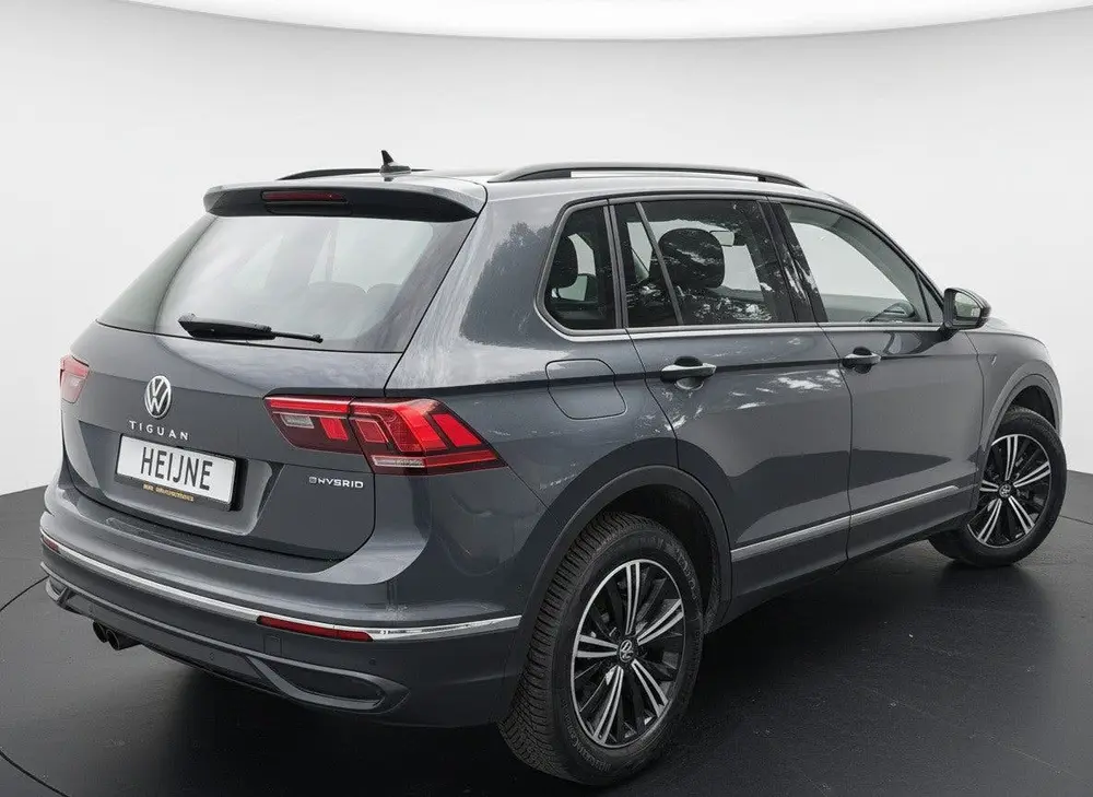 Volkswagen Tiguan TSI 245PK eHYBRIDE DSG LIFE VIRTUAL/CAMERA uit 2022, foto 3