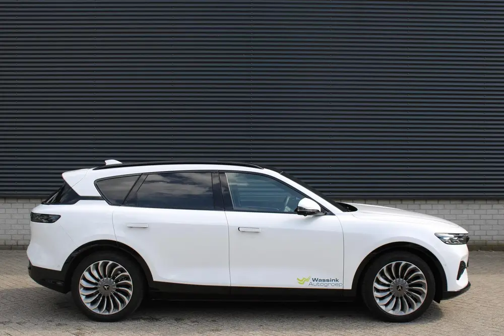 Voyah Free BEV 106 KWH Flagship Edition 4WD 490pk I Luchtver uit 2025, foto 5
