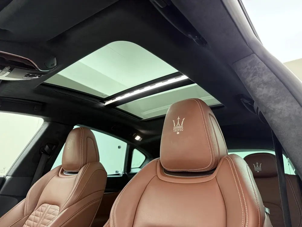 Maserati Levante 3.8 V8 Trofeo 589 K ! | Carbon | Panoramada uit 2020, foto 6