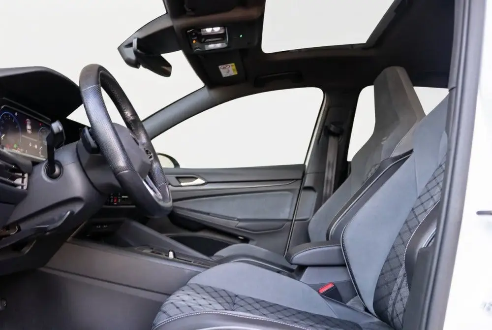Volkswagen Golf Viii Lim R-Line 1.5 eTSI DSG Pano l Camera uit 2021, foto 11