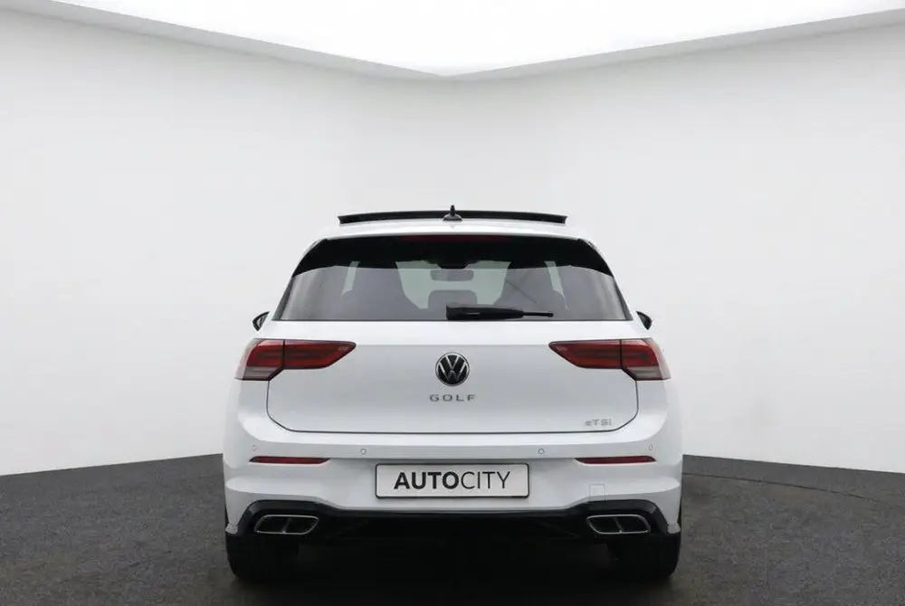 Volkswagen Golf Viii Lim R-Line 1.5 eTSI DSG Pano l Camera uit 2021, foto 4
