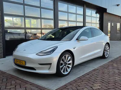 Tesla Model 3 Long Range AWD 75 kWh | Autopilot uit 2019
