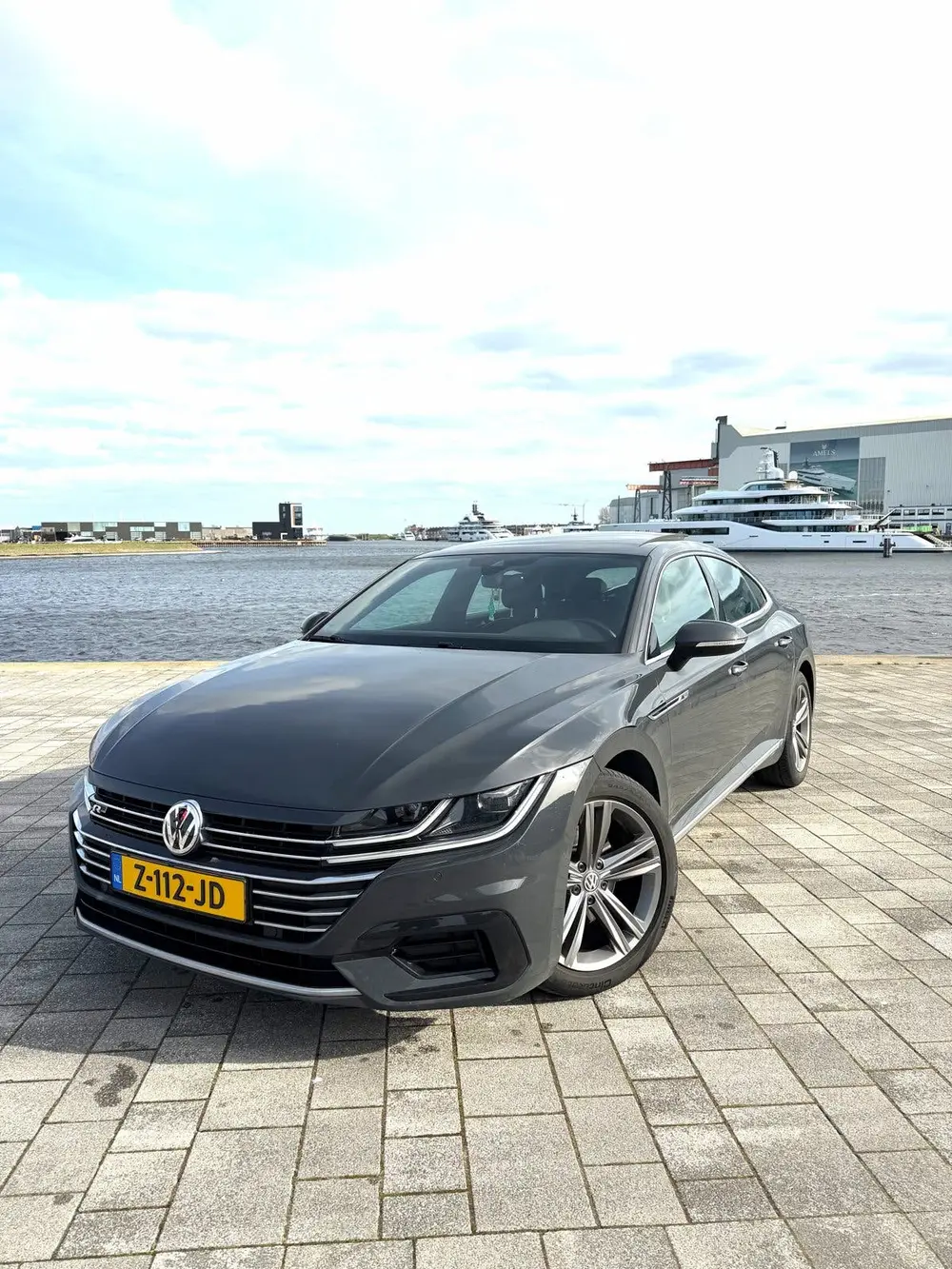Volkswagen Arteon 2.0 TSI 190pk 7-DSG 2020 Grijs uit 2020