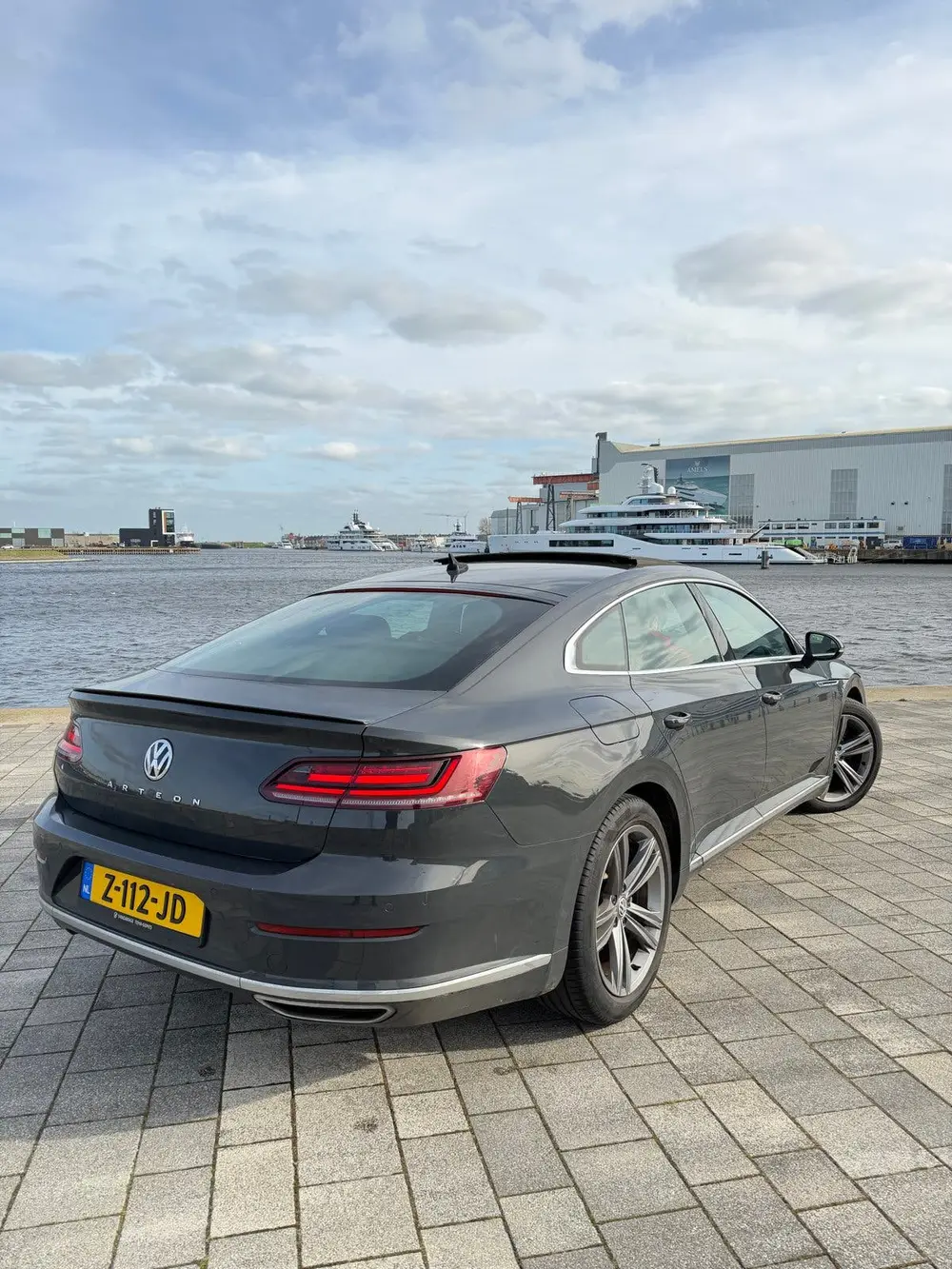 Volkswagen Arteon 2.0 TSI 190pk 7-DSG 2020 Grijs uit 2020, foto 11