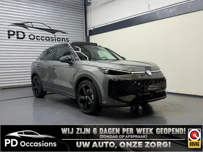 Volkswagen T-Roc 1.5 eTsi R-Line - Full option - Pano - Elek uit 2026