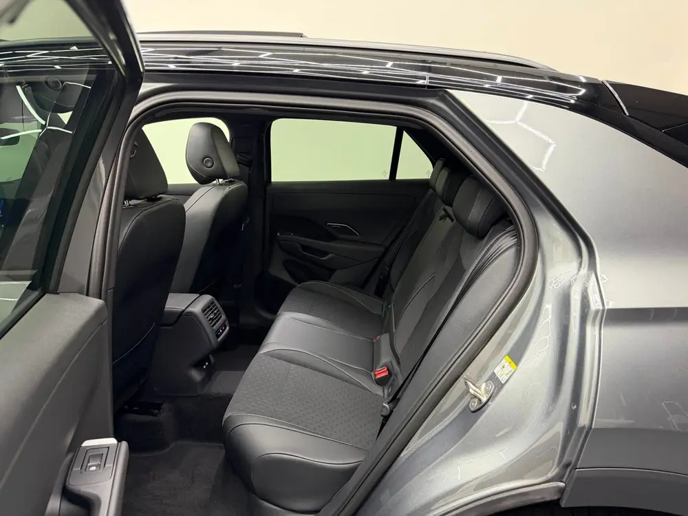 Volkswagen T-Roc 1.5 eTsi R-Line - Full option - Pano - Elek uit 2026, foto 17