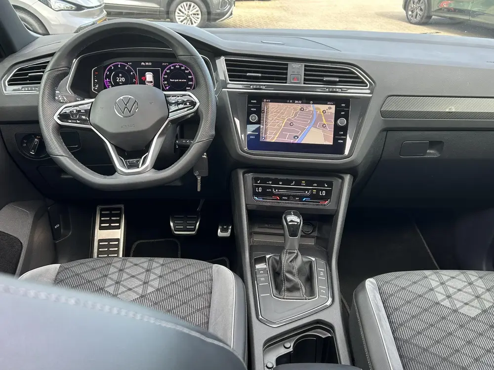 Volkswagen Tiguan 1.5 TSI R-Line | Automaat | Schuif/Kantel uit 2022, foto 3