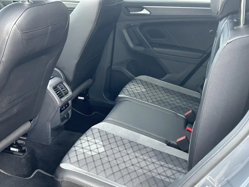 Volkswagen Tiguan 1.5 TSI R-Line | Automaat | Schuif/Kantel uit 2022, foto 8