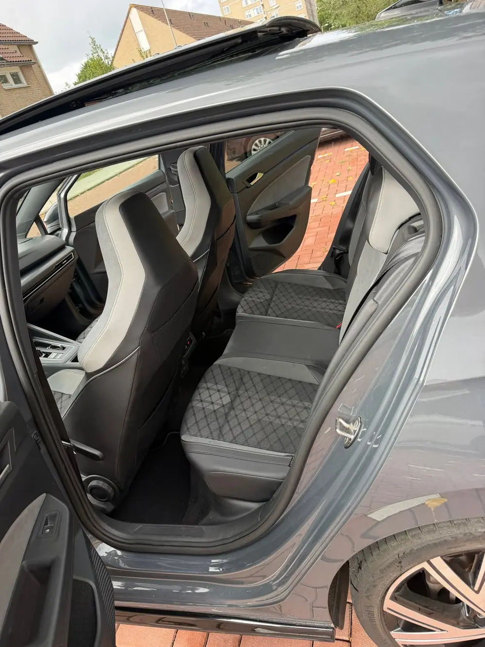 Volkswagen Golf 1.5 Etsi R-Line uit 2022, foto 11