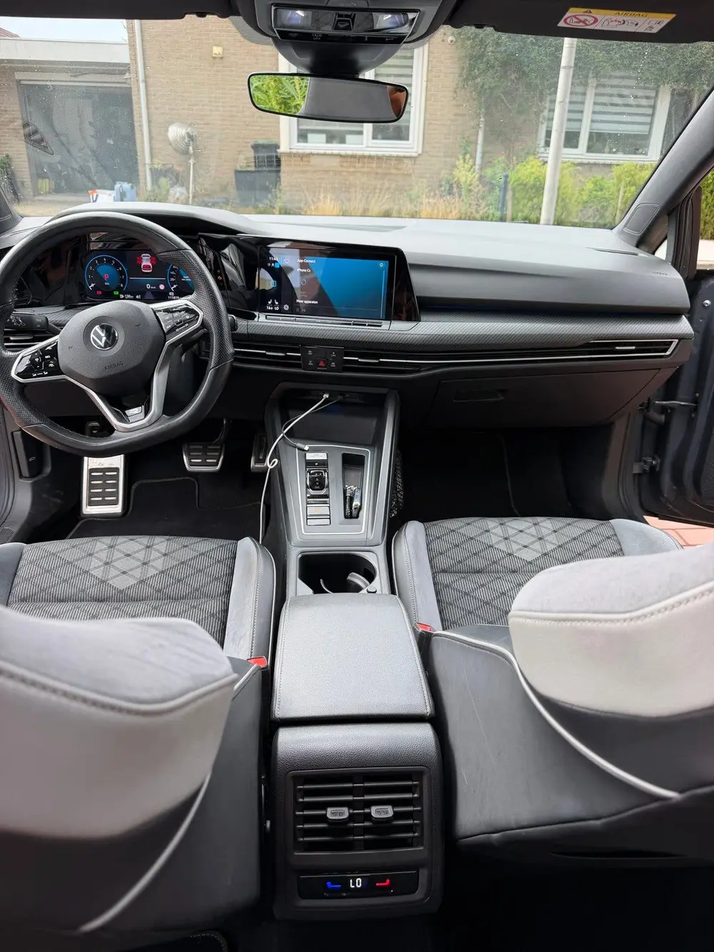 Volkswagen Golf 1.5 Etsi R-Line uit 2022, foto 12