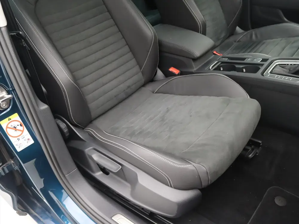 Volkswagen Passat Variant 1.5 TSI 150pk DSG7 Elegance Busine uit 2021, foto 16