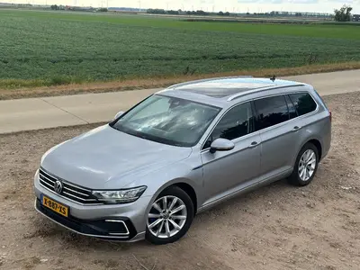 Volkswagen Passat Variant GTE 13kWh 12-2020 Pano Virt-Cockpit Trekhaak uit 2020
