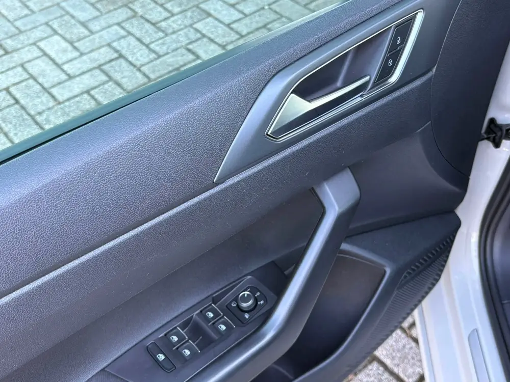 Volkswagen Taigo 1.0 TSI R-Line Business Automaat / Panorama uit 2023, foto 17