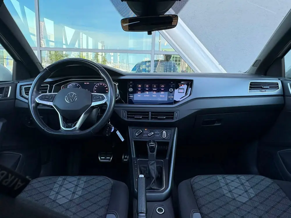 Volkswagen Taigo 1.0 TSI R-Line Business Automaat / Panorama uit 2023, foto 5