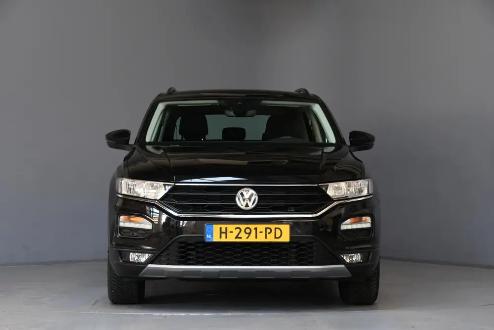 Volkswagen T-Roc 1.0 TSI Style Business uit 2020, foto 3