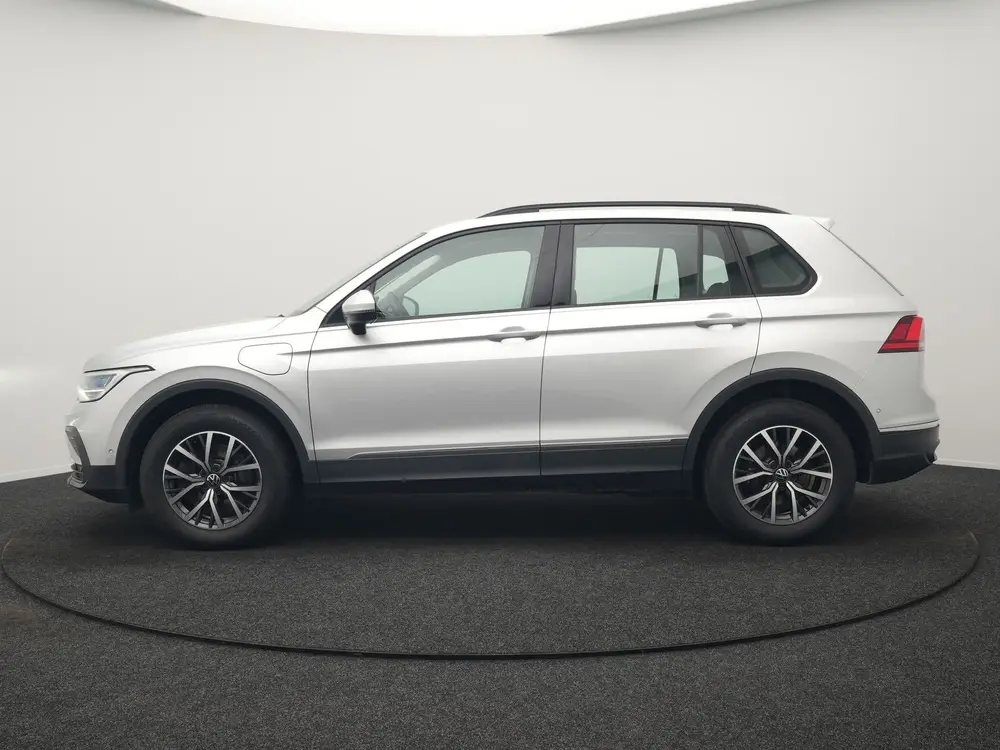 Volkswagen Tiguan 1.4 TSI eHybrid Life PHEV 245pk | Trekhaak uit 2022, foto 2