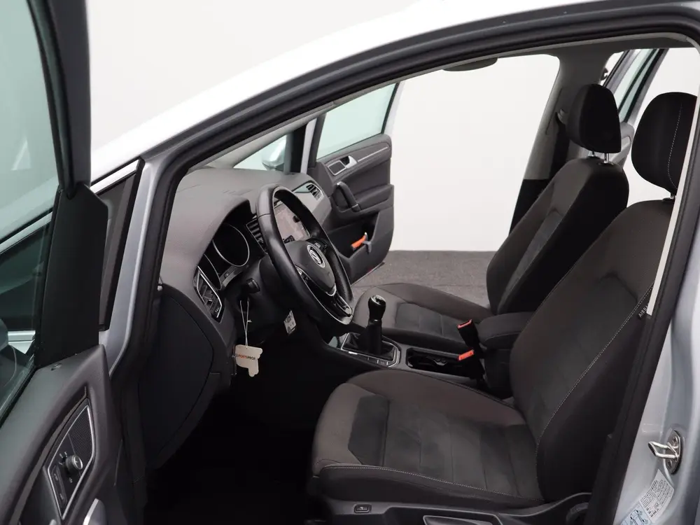 Volkswagen Golf Sportsvan 1.0 TSI Highline Edition | Navigat uit 2019, foto 11